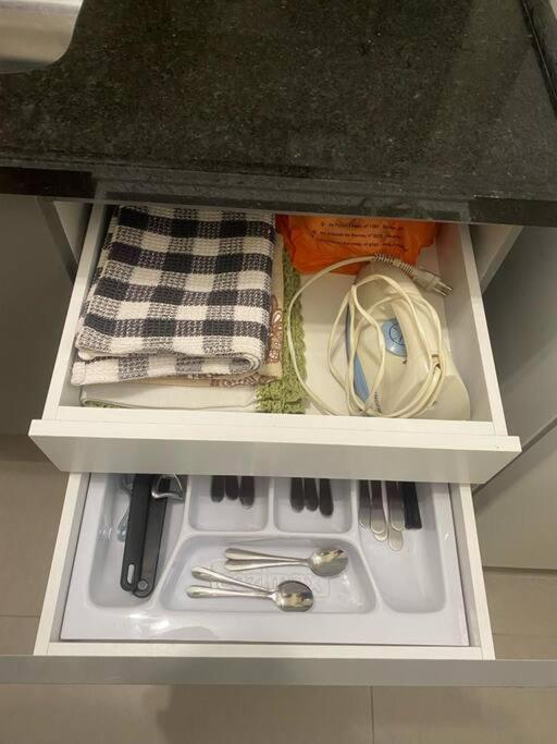 Recem Reformado Com Dois Com Ar Condicionado Apartment Santos (Sao Paulo)
